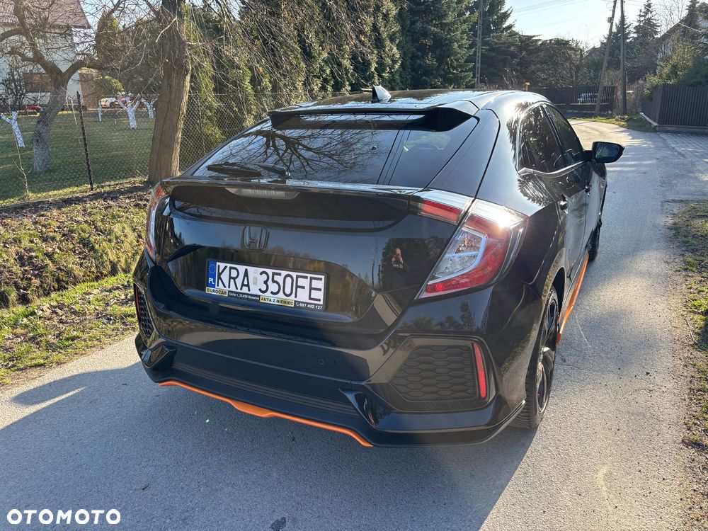 Honda Civic 1.0 i-VTEC Turbo Comfort Sport Line - 3