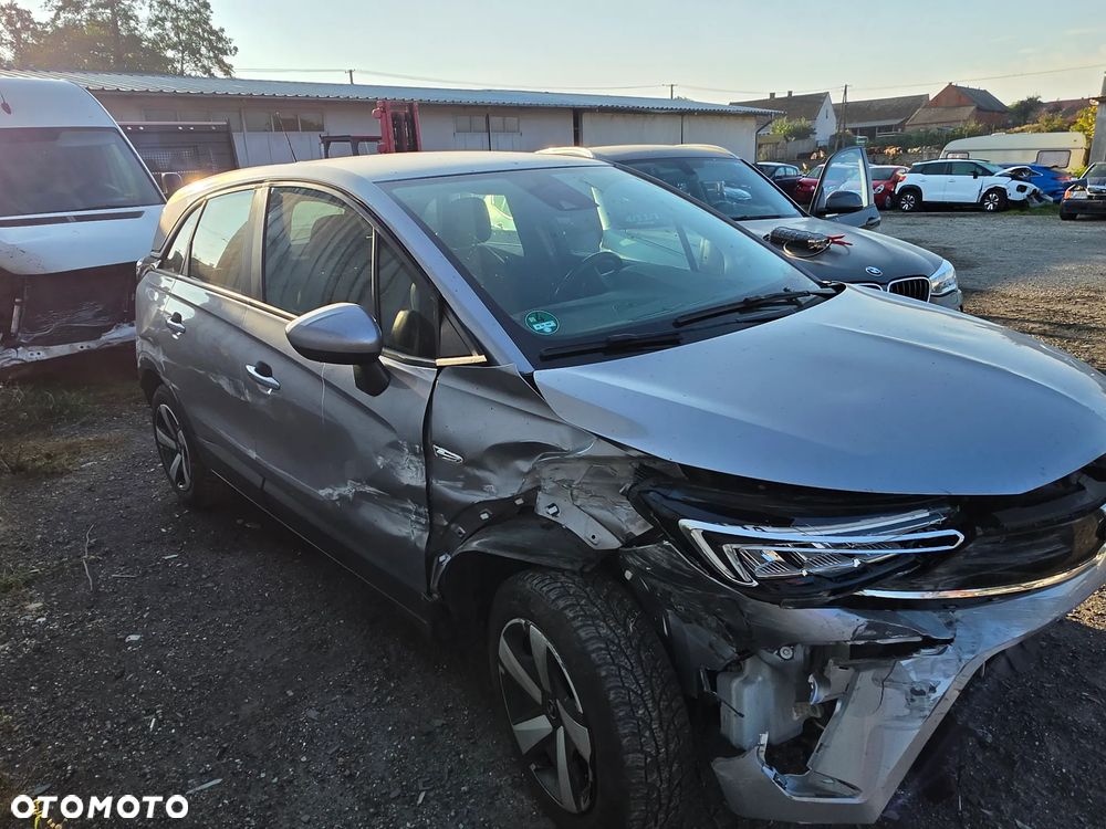 Opel Crossland - 12