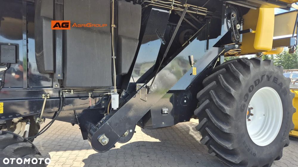 New Holland CS 520 2004R - 11