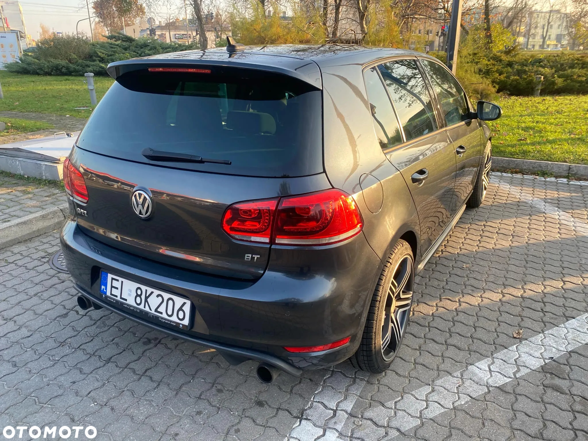 Volkswagen Golf VI 2.0 TSI GTI - 5