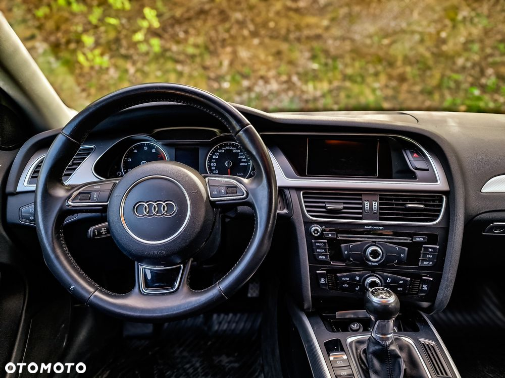 Audi A4 Avant 2.0 TFSI Attraction - 11