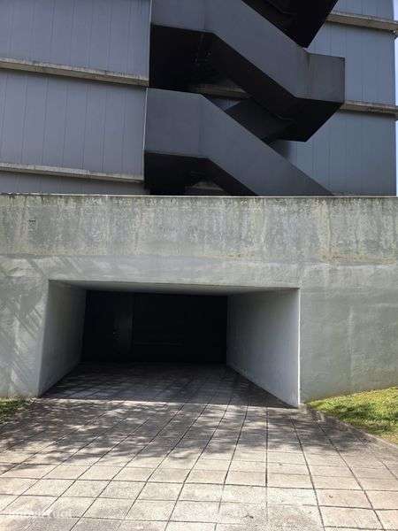 Garagem Estudiso UM - Grande imagem: 2/7