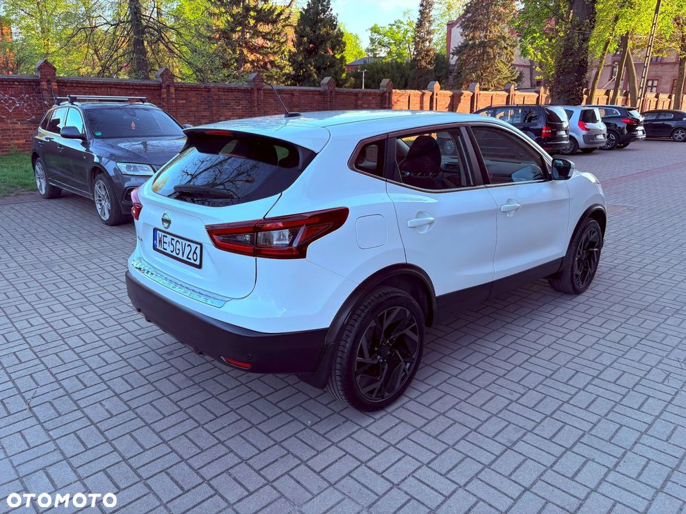 Nissan Qashqai - 10