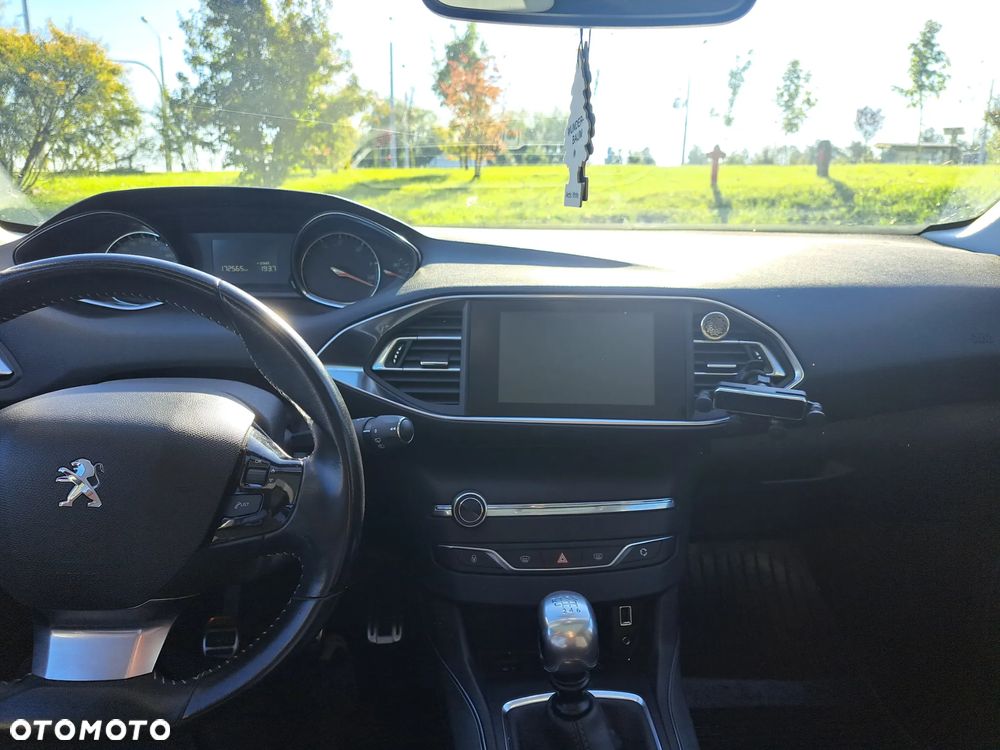 Peugeot 308 2.0 Blue HDi Allure S&S - 8