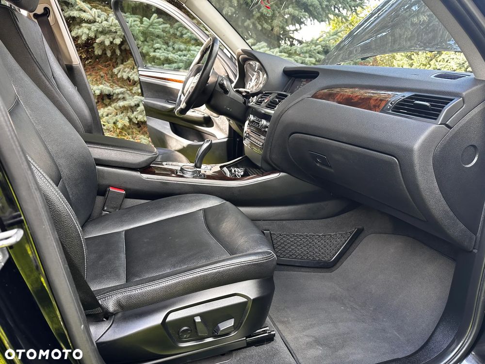 BMW X3 xDrive28i - 12