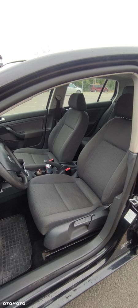 Volkswagen Golf - 9