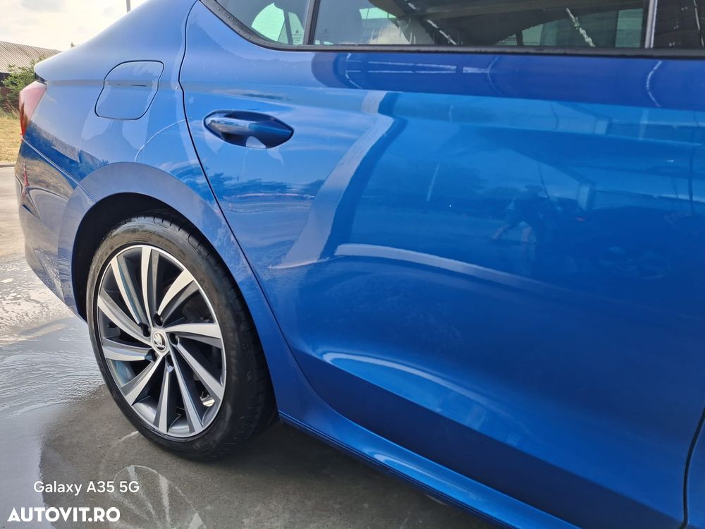 Skoda Octavia 2.0 TDI DSG 4X4 Sportline - 2