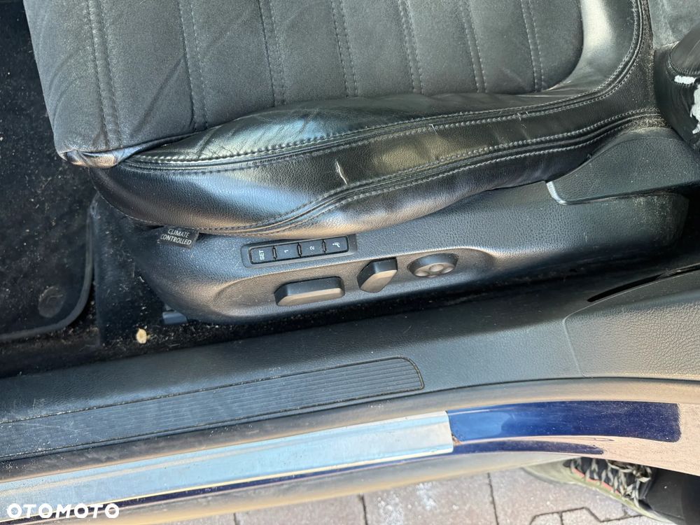 Volkswagen Passat 2.0 TDI DPF DSG Highline - 7