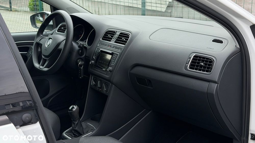 Volkswagen Polo 1.0 (Blue Motion Technology) Comfortline - 22