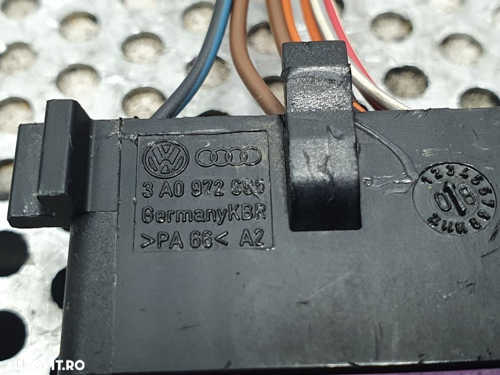 Conector mufa diagnoza  SKODA OCTAVIA 1Z3 2004 - 2013 1.9 TDI BJB, BKC, BLS, BXE 3A0972695 - 3