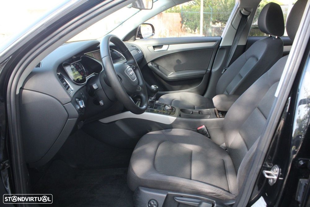 Audi A4 Avant 2.0 TDI Business Line - 23