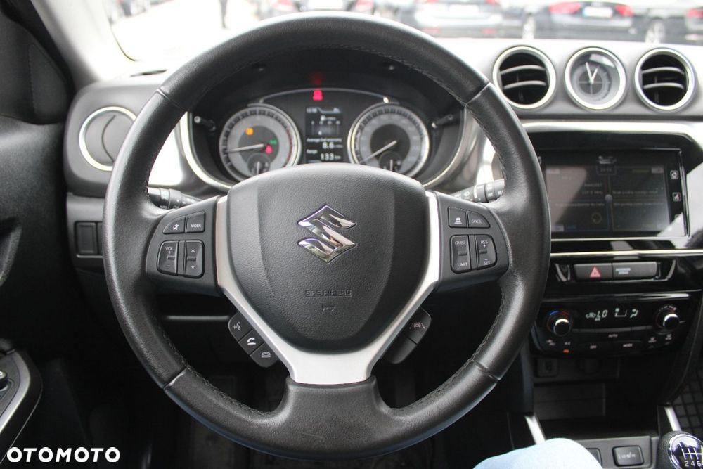 Suzuki Vitara - 33