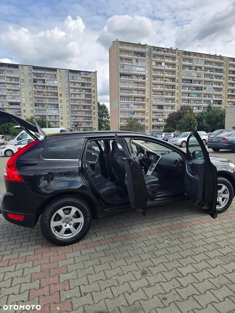 Volvo XC 60 D3 Momentum - 2