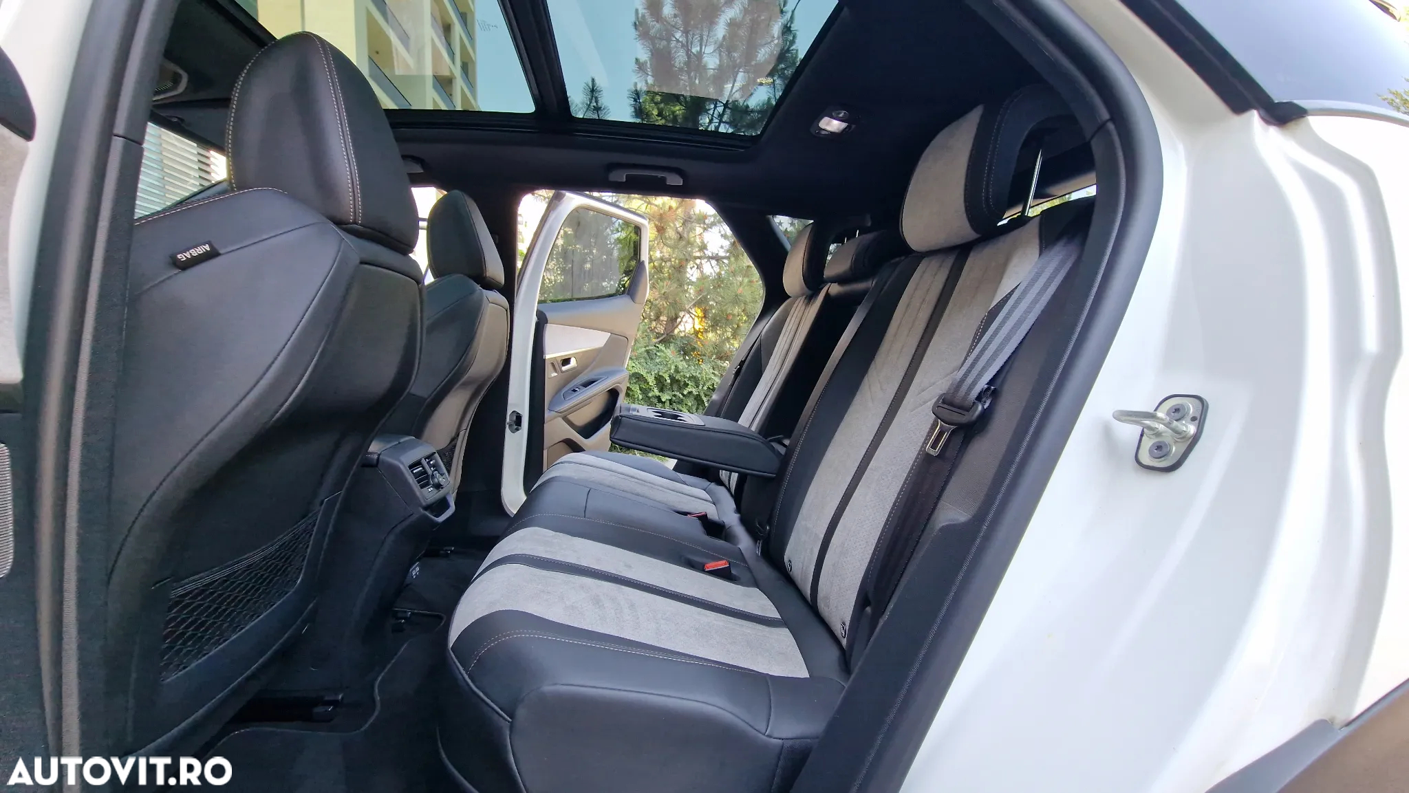 Peugeot 3008 PHEV EAT8 GT Pack - 24