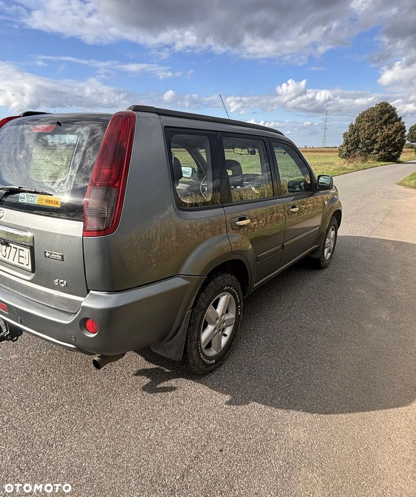 Nissan X-Trail 2.2 dCi 4x2 Comfort - 4