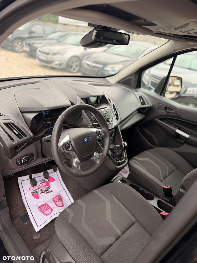 Ford Tourneo Connect - 11