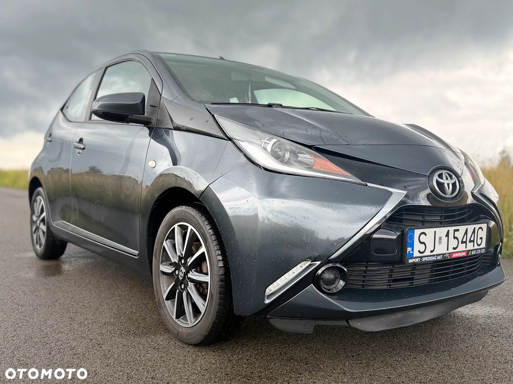 Toyota Aygo x-clusiv - 19