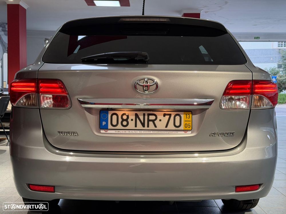 Toyota Avensis SW 2.0 D-4D Exclusive +GPS - 6