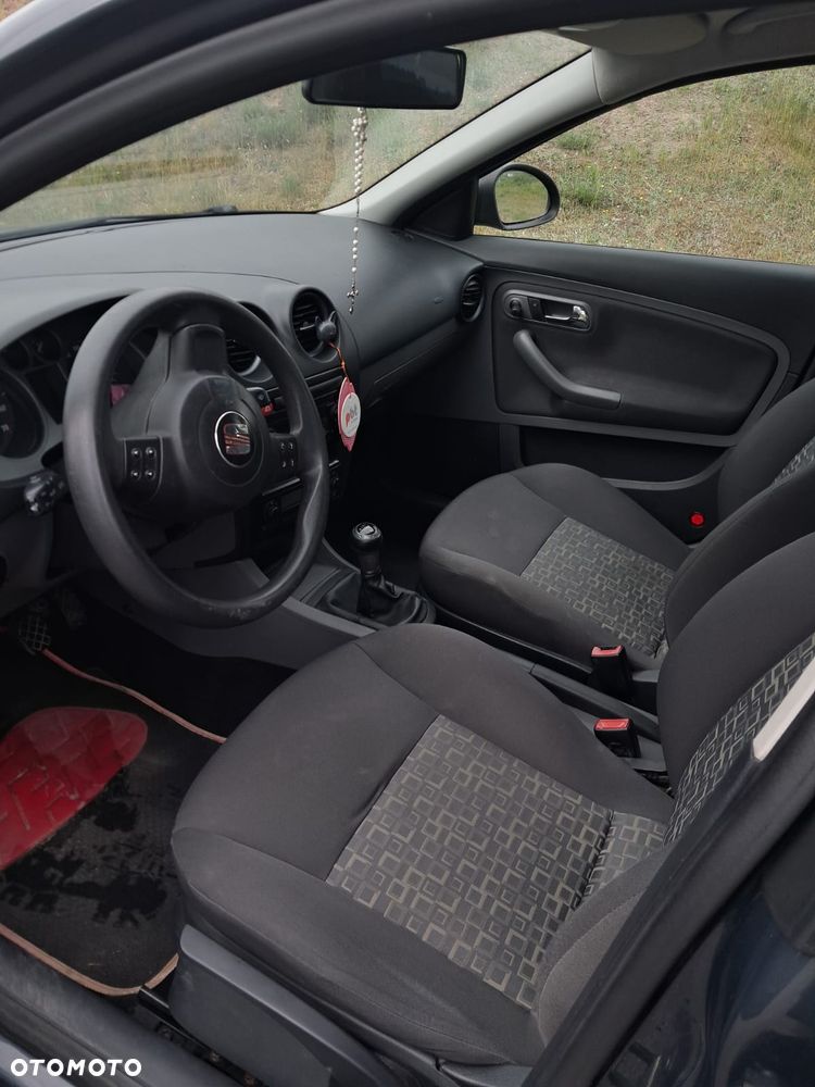 Seat Ibiza 1.6 16V Reference - 6