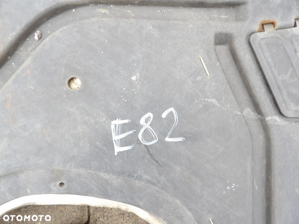 BMW - E82 - DOLNA OSŁONA SILNIKA - 2