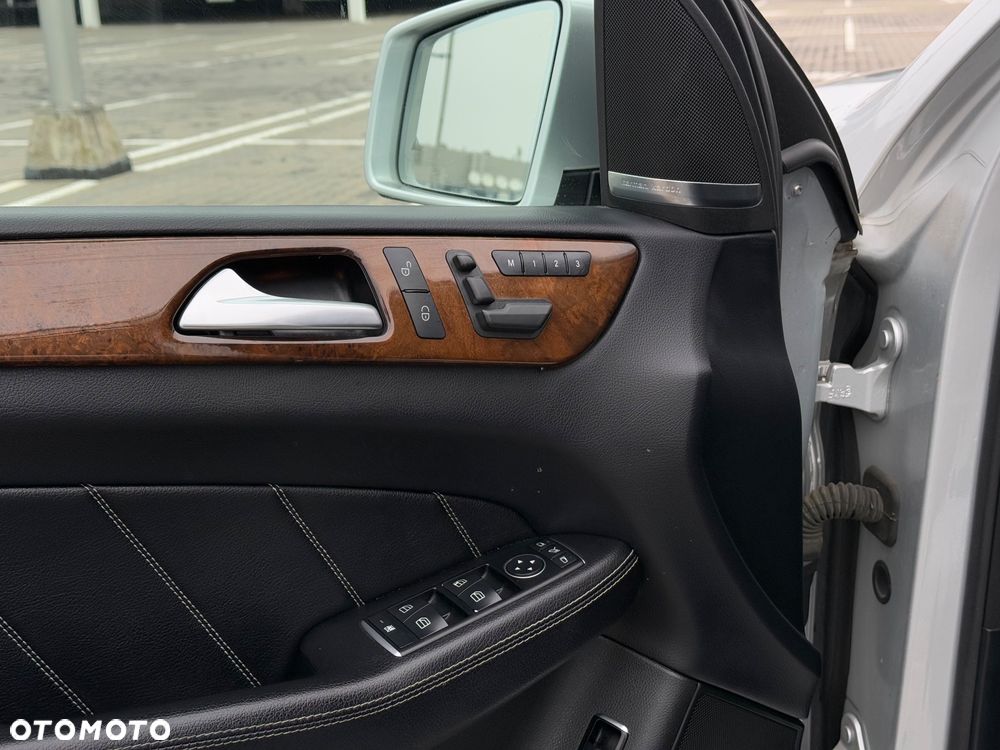 Mercedes-Benz GL - 18