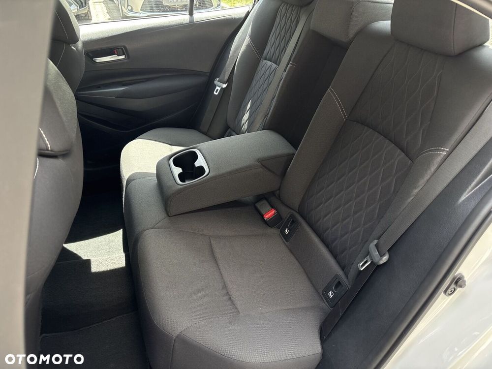 Toyota Corolla - 34
