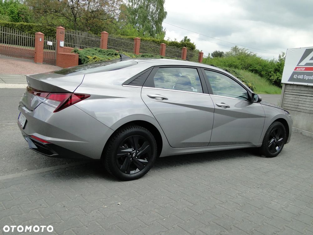 Hyundai Elantra 1.6 Smart - 3