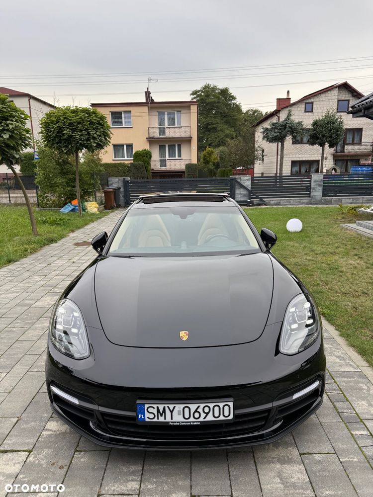 Porsche Panamera Standard - 10
