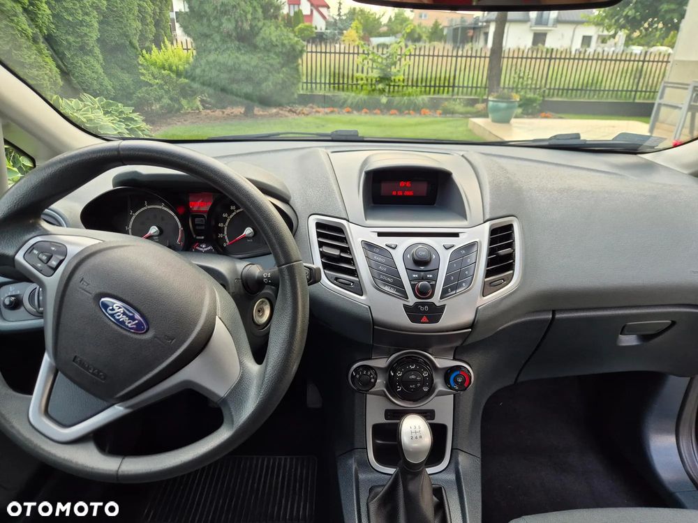 Ford Fiesta 1.4 Trend EU5 - 10