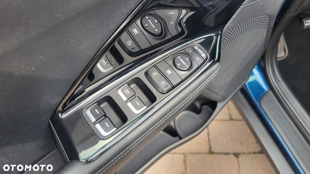 Kia Niro 1.6 GDI Hybrid L Business Line - 16