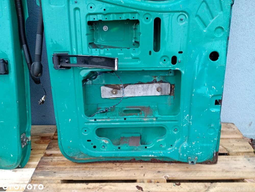 drzwi tylne prawe lewe tył kompletne z drabiną mercedes sprinter w906 crafter max l2h2 l3h2 - 21