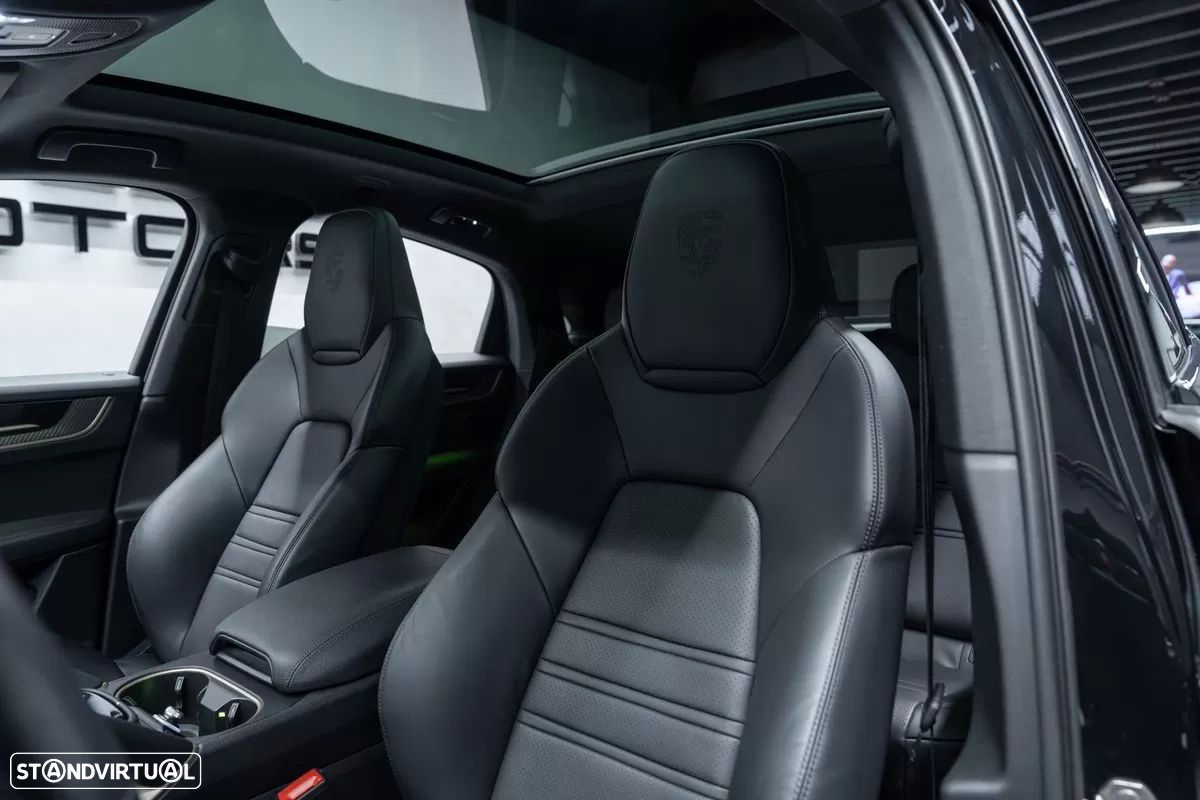 Porsche Cayenne Coupé E-Hybrid - 27