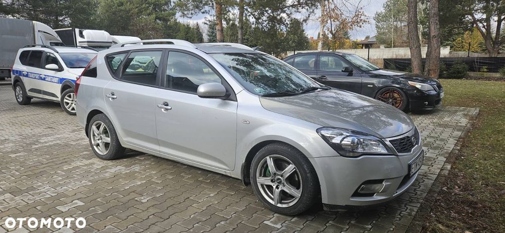 Kia Ceed 1.6 Crdi Comfort + - 6