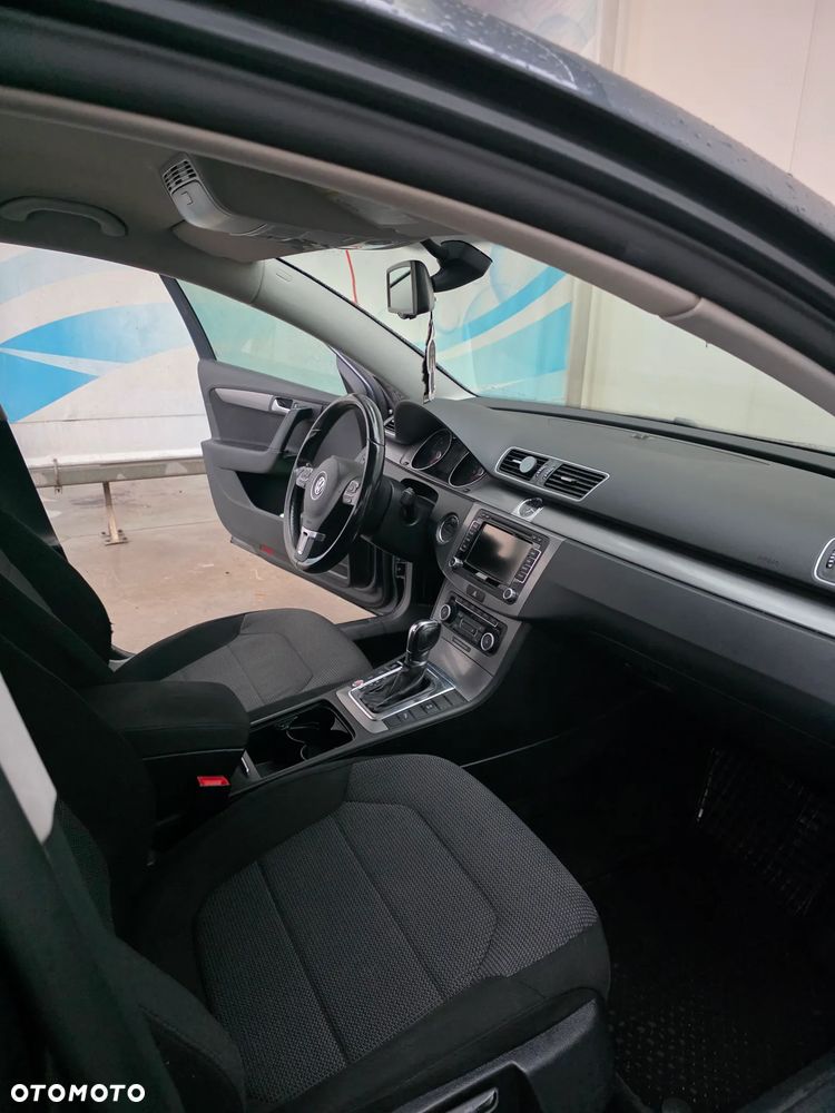 Volkswagen Passat 2.0 TDI DPF Comfortline DSG - 2