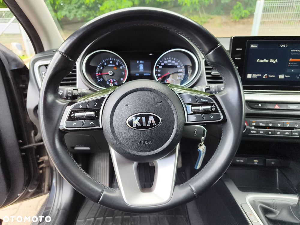 Kia XCeed 1.5 T-GDI M - 20