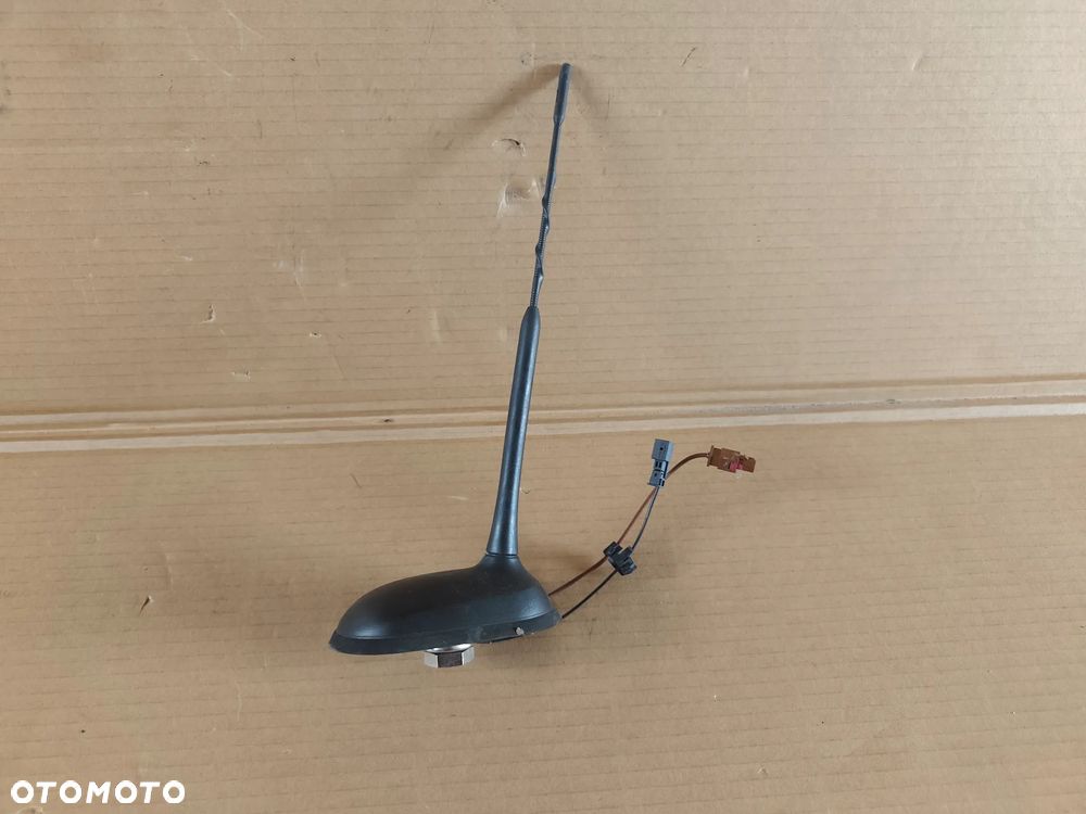MERCEDES B-klasa W245 antena dachowa - 1