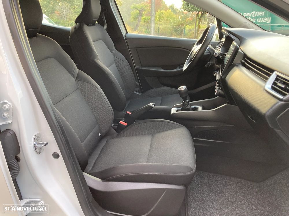 Renault Clio TCe 100 BUSINESS EDITION - 31