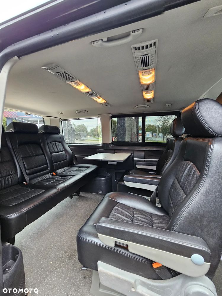 Volkswagen Caravelle - 33