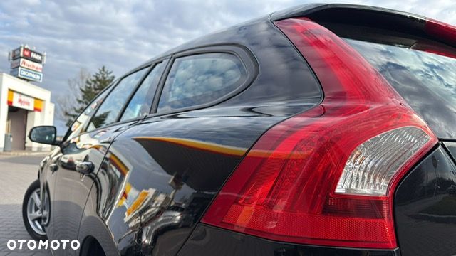 Volvo V60 D3 Geartronic Momentum - 14