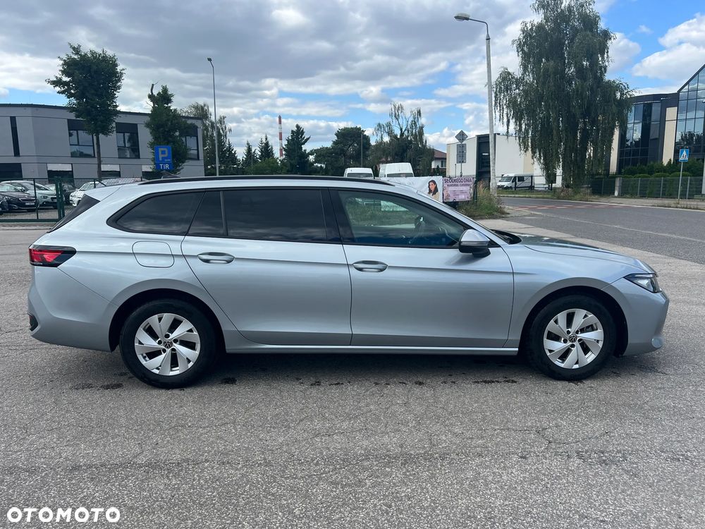 Volkswagen Passat - 9