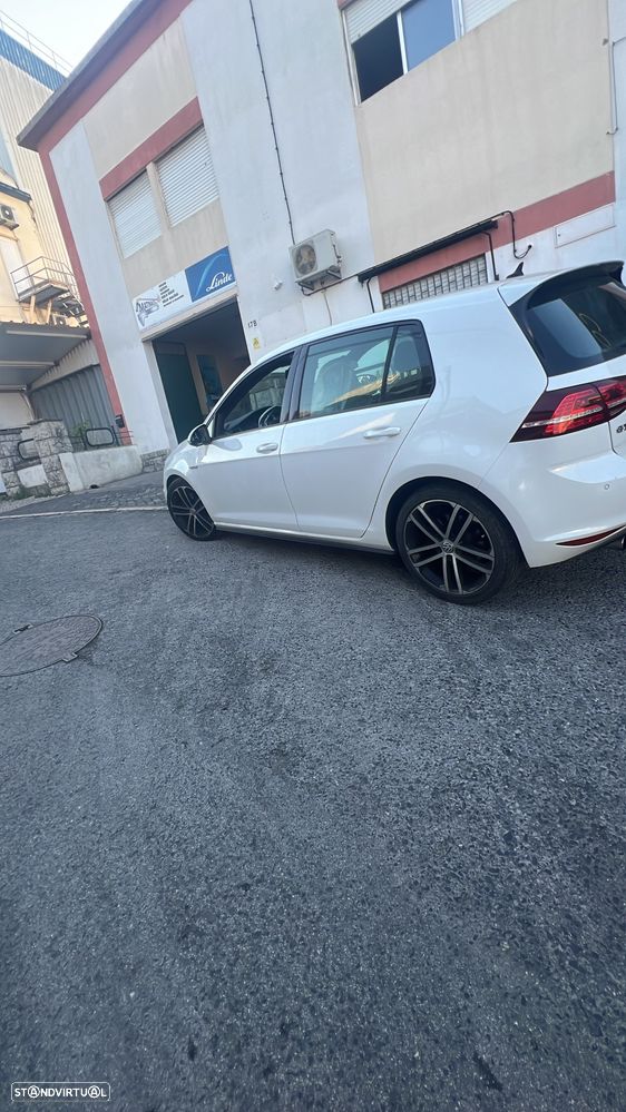 VW Golf 2.0 TDI GTD - 11