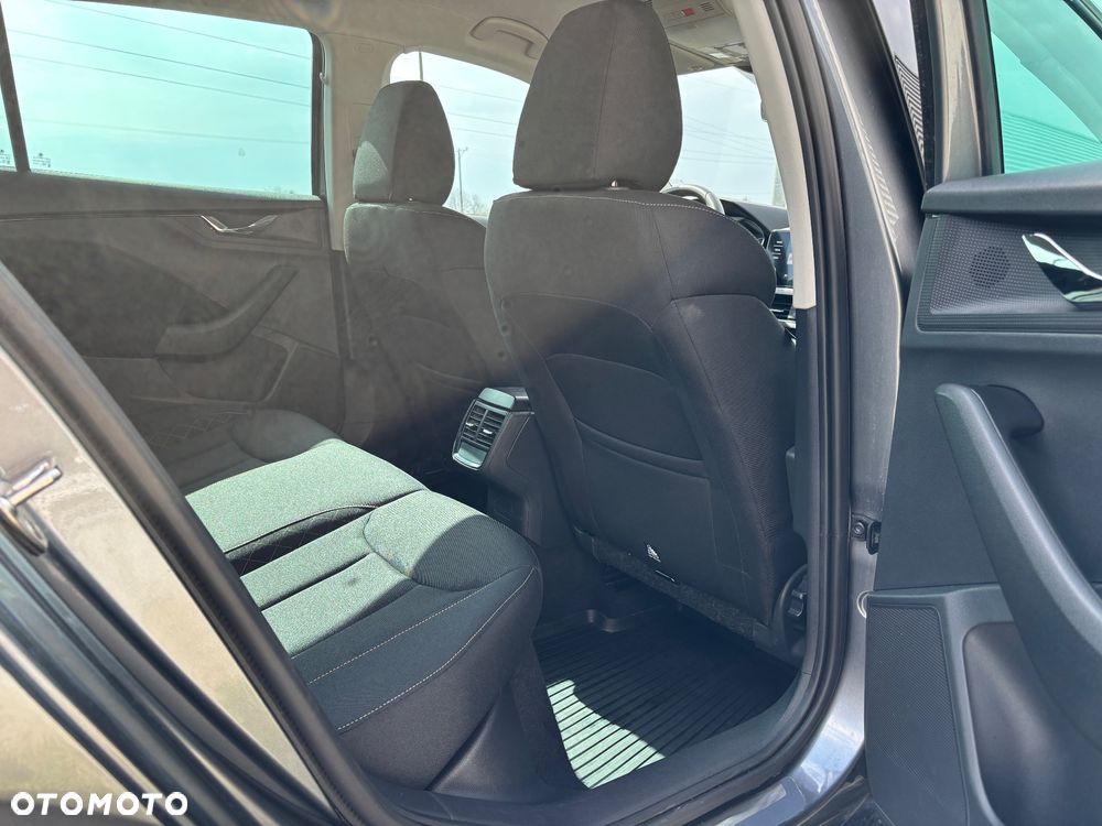 Skoda Kamiq 1.0 TSI Ambition - 19