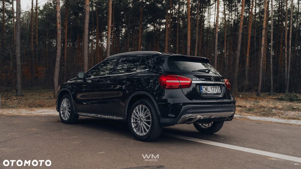 Mercedes-Benz GLA 200 7G-DCT AMG Line - 7