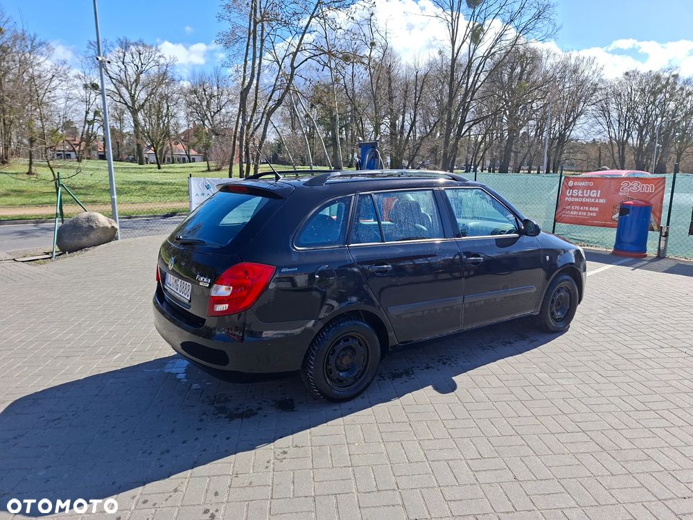 Skoda Fabia - 4