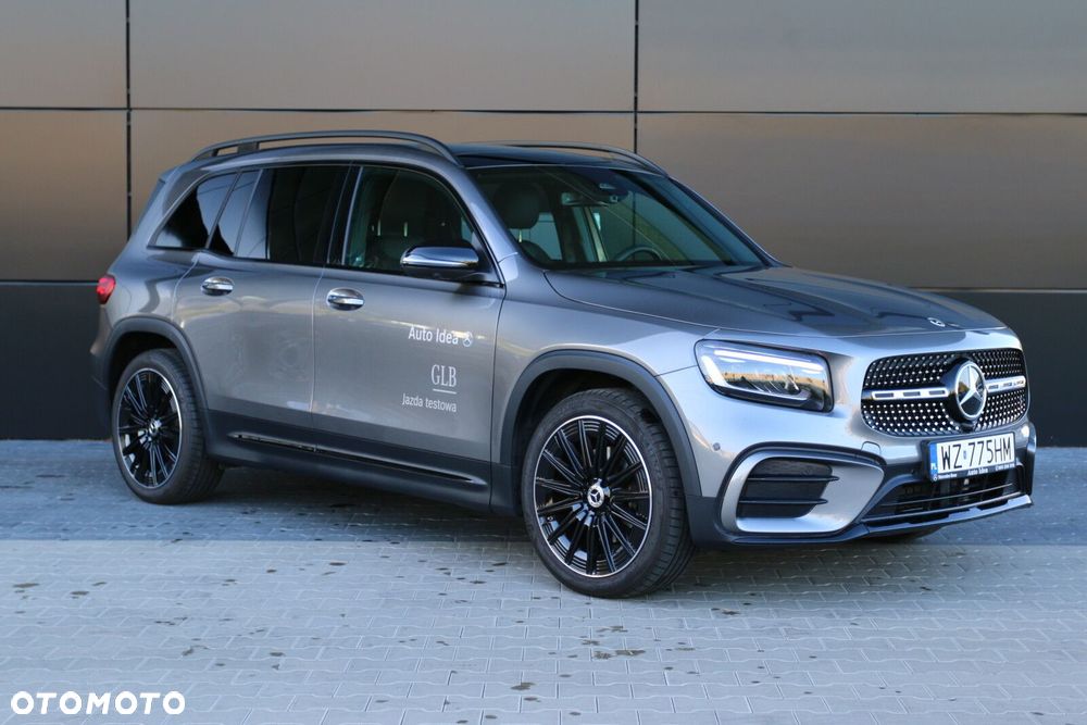 Mercedes-Benz GLB 200 AMG Line 7G-DCT - 4