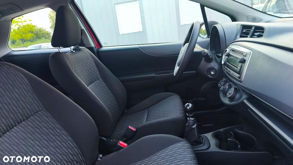 Toyota Yaris - 24