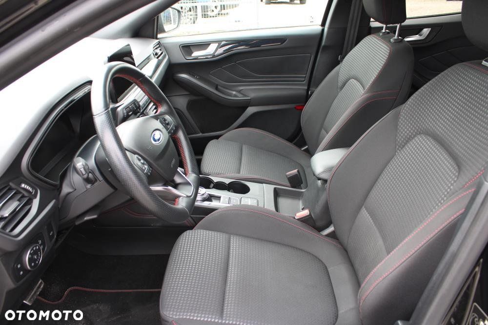 Ford Focus - 24