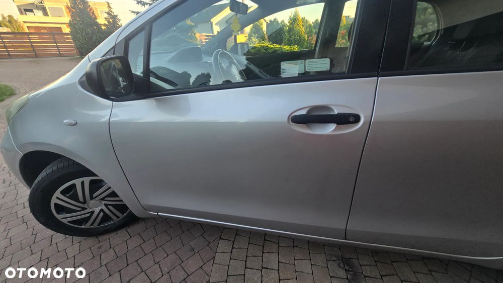 Toyota Yaris 1.0 Luna Start - 25