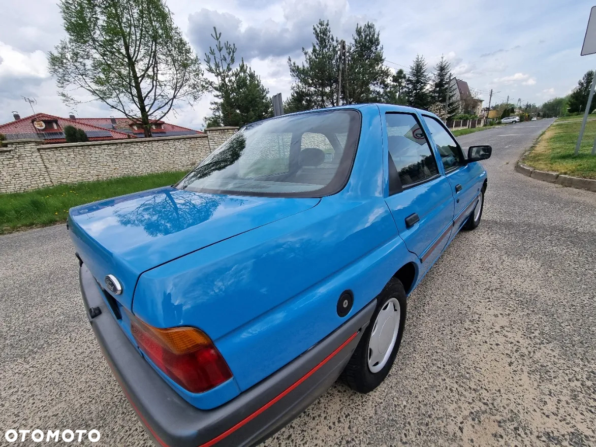 Ford Orion 1.6 CLX - 25