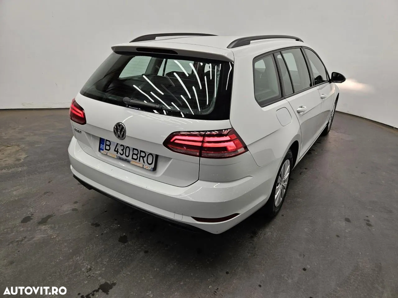 Volkswagen Golf 1.0 TSI Trendline - 5